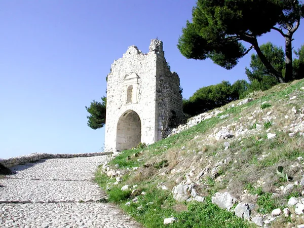 La Poterne à Allauch, Bouches-du-Rhône (13)