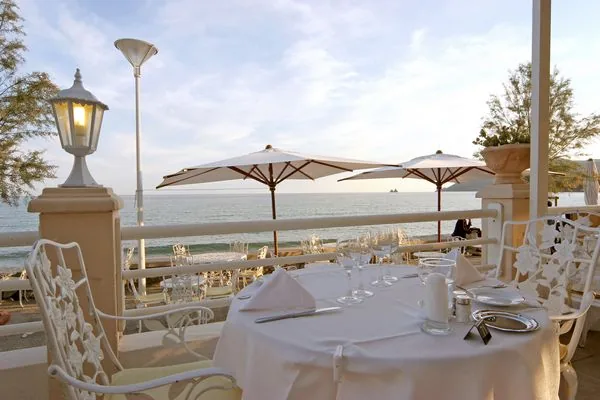 La Vague d'Or à La Seyne-sur-Mer, Var (83)