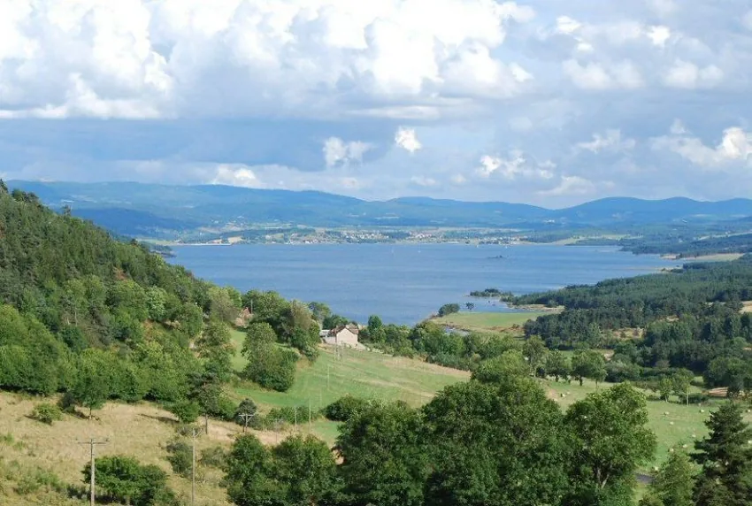 Lac de Naussac à Naussac, Lozère (48)