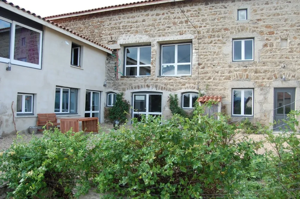 Le Gîte et l' Ecurie des Hirondelles à Bard, Loire (42)