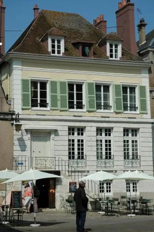 Le parvis à Chartres, Eure-et-Loir (28)
