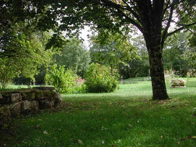 Le jardin habité à Sers, Charente (16)