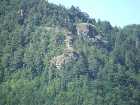 Le Rocher de Maisonne à Vic-sur-Cère, Cantal (15)