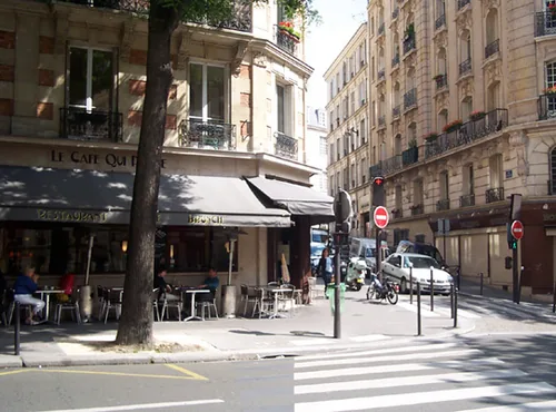 Le Café Qui Parle à Paris 18e (75)