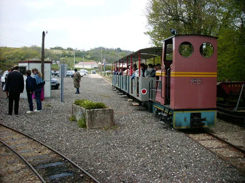 Le p'tit train de l'Yonne à Massangis, Yonne (89)