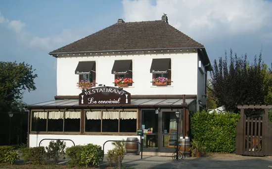Façade du Le Convivial Meulan