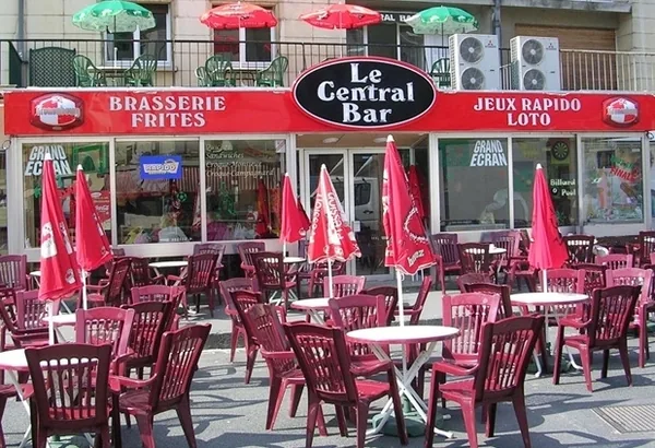 Le Central Bar à Sedan, Ardennes (08)