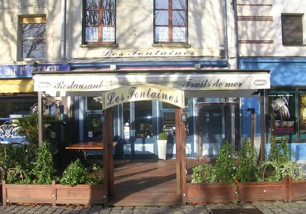 LES FONTAINES à Chaource, Aube (10)