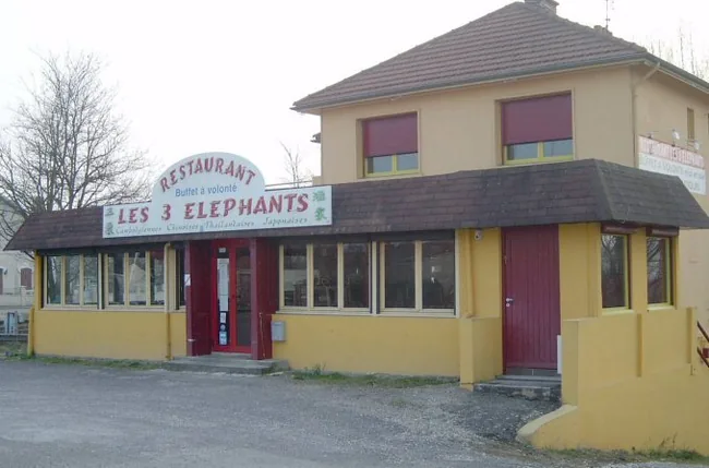LES 3 ELEPHANTS à Chalon-sur-Saône, Saône-et-Loire (71)