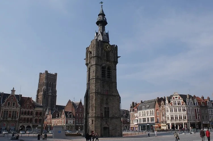Le Beffroi à Béthune, Pas-de-Calais (62)