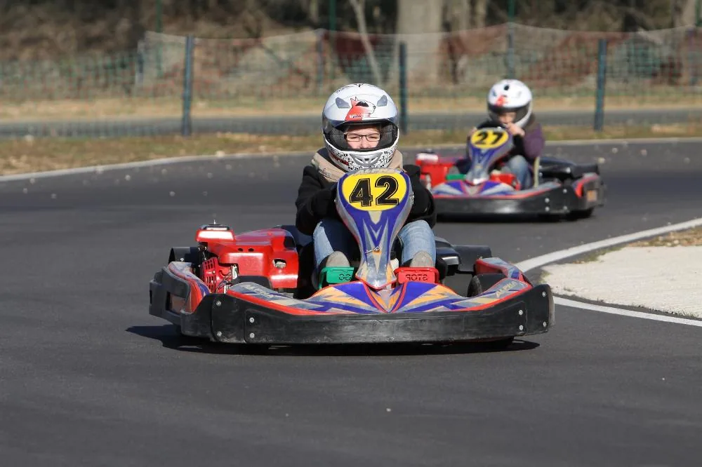 Loc'Karting à Pérols, Hérault (34)