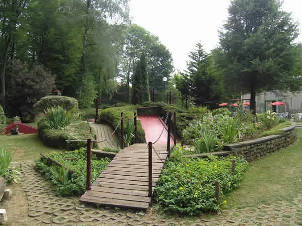 Mini-Golf - Complexe de Loisirs la Foret du Goupil