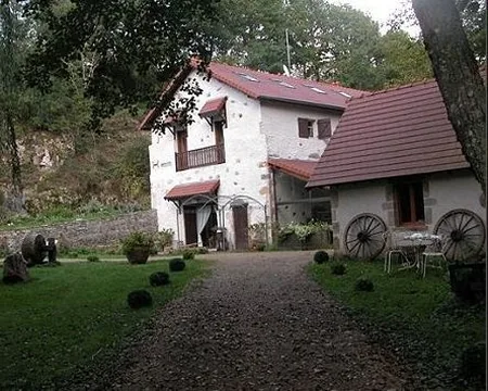Moulin de l'Étang à Bourg-Lastic, Puy-de-Dôme (63)