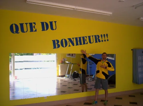 Arnaud Favraud, moniteur et créateur de Mobil Sport Club, dans la salle de Gourville.