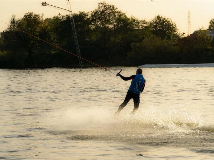 Moselle Wakepark - Téléski Nautique à Basse-Ham, Moselle (57)