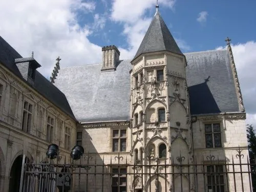 Musée Estève à Bourges, Cher (18)