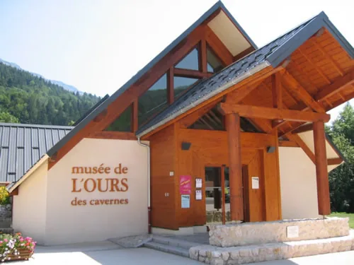 Musée de l'ours des cavernes en Chartreuse à Entremont-le-Vieux, Savoie (73)