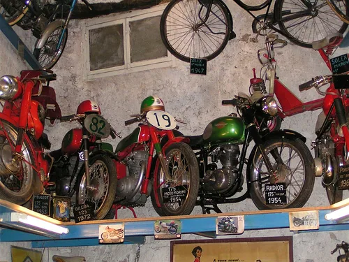 Musée de la Moto à Entrevaux, Alpes-de-Haute-Provence (04)
