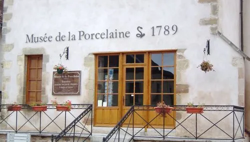 Musée de la Porcelaine - Couleuvre à Couleuvre, Allier (03)