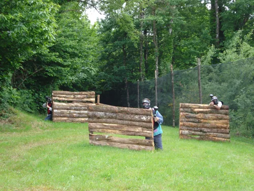 Naturellement Paintball à Bussière-Galant à Bussière-Galant, Haute-Vienne (87)