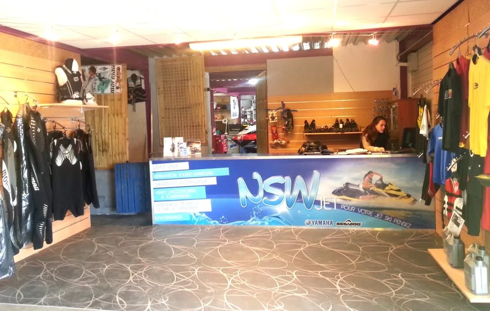 Nswjet à Aigues-Mortes, Gard (30)