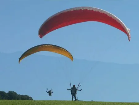 Parapente à Salins les Bains à Saint-Thiébaud, Jura (39)