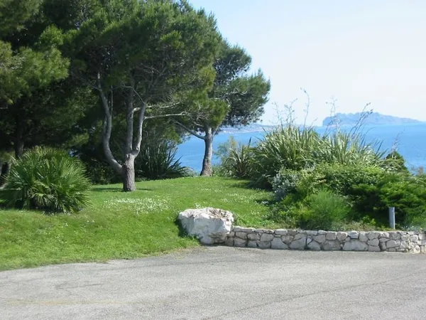 Parc Valmer à Marseille, Bouches-du-Rhône (13)