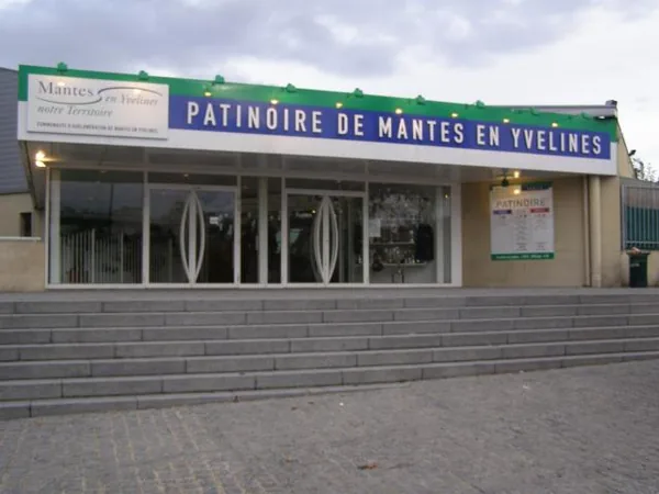 Patinoire de Mantes-en-Yvelines à Mantes-la-Jolie, Yvelines (78)