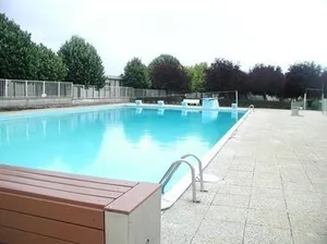 PISCINE DECOUVERTE à Le Louroux-Béconnais, Maine-et-Loire (49)