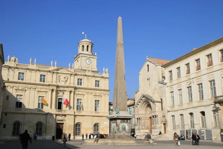 Place de la République en Arles, Bouches-du-Rhône (13)
