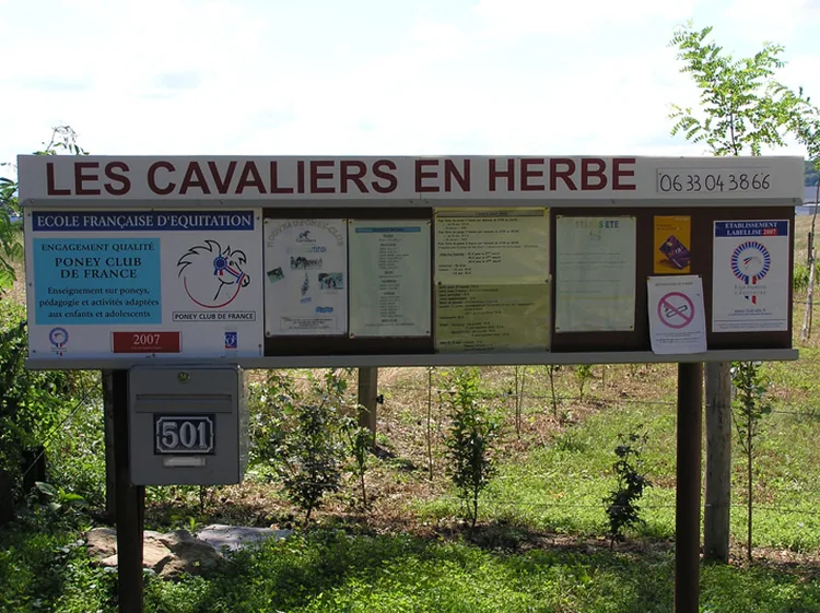 Poney Club Les Cavaliers en Herbe à Béligneux, Ain (01)