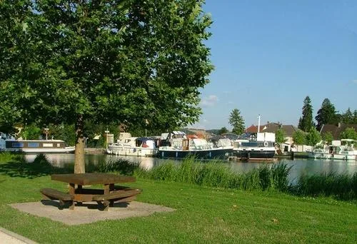 Relais Nautique à Ligny-en-Barrois, Meuse (55)