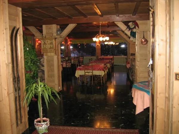 Restaurant de la Couronne à Gex, Ain (01)
