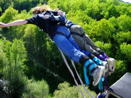 Saut a l'Élastique à Saint-Georges-le-Gaultier, Sarthe (72)