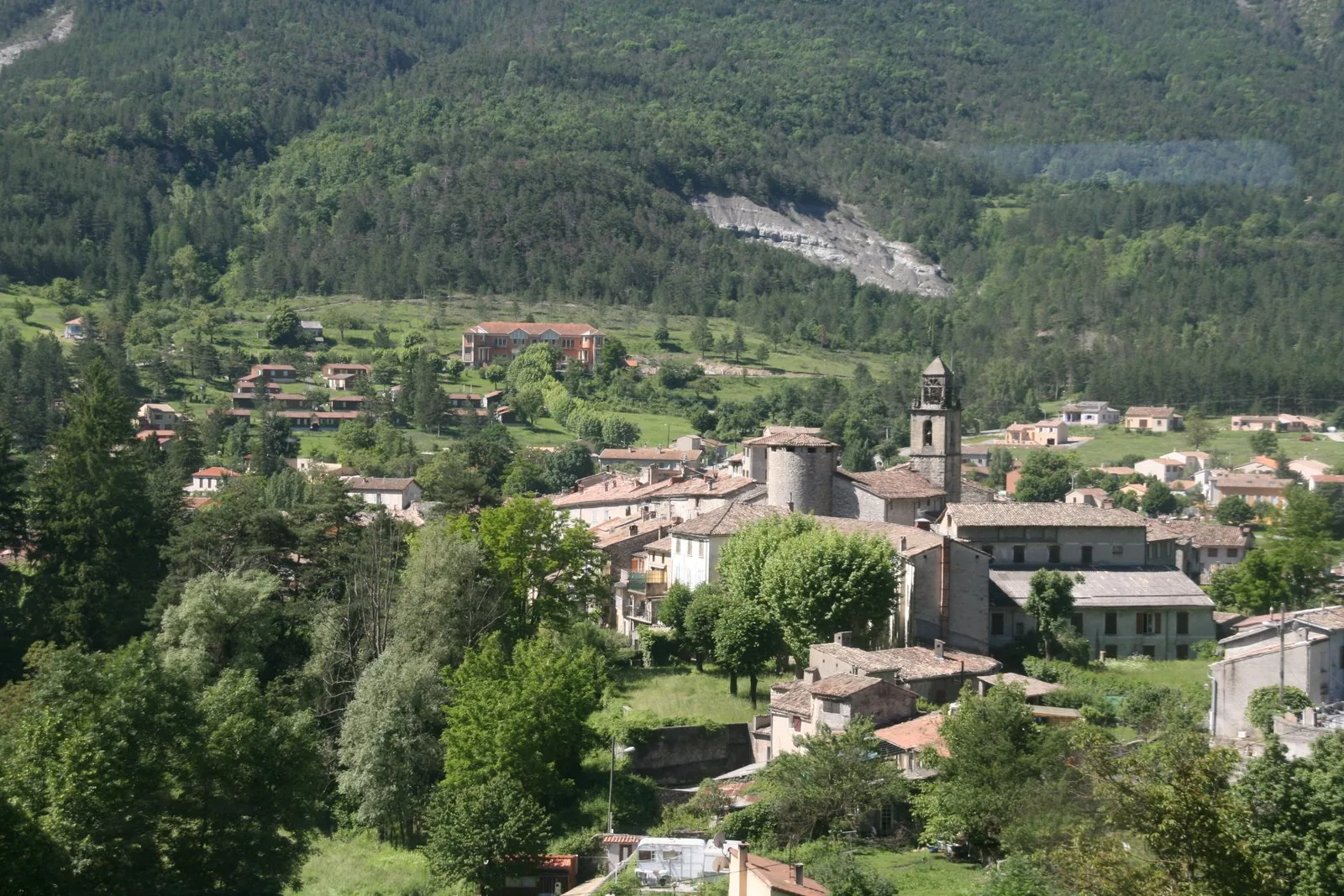 Site de Blocs de la Piste d'Argenton à Le Fugeret, Alpes-de-Haute-Provence (04)