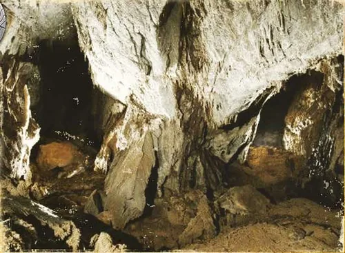 Spéléologie à Taizé-Aizie, Charente (16)