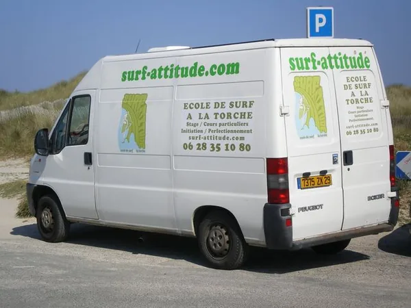 Surf Attitude à Plomeur, Finistère (29)