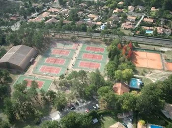 Tennis Club à Gujan-Mestras, Gironde (33)