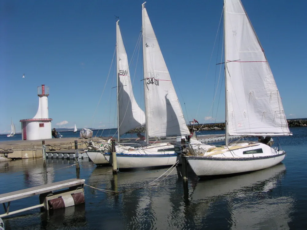 Thau 650 - Ecole de Voile à Marseillan, Hérault (34)