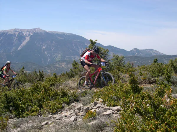 Ventoux Aventure - Location VTT à Mormoiron, Vaucluse (84)