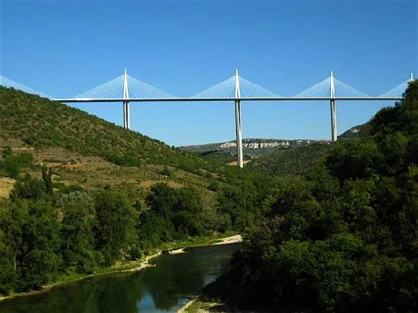 Visite du Site du Viaduc de Millau à Millau, Aveyron (12)