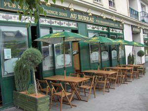 Au Bureau