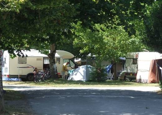 Camping Les Pins