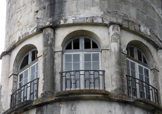 Château d'Eau le Corbusier à Podensac