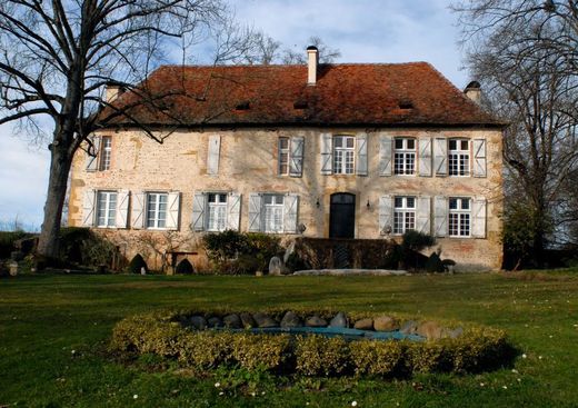 Château de Momas