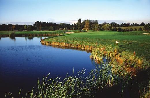 Golf Blue Green Saint-Aubin