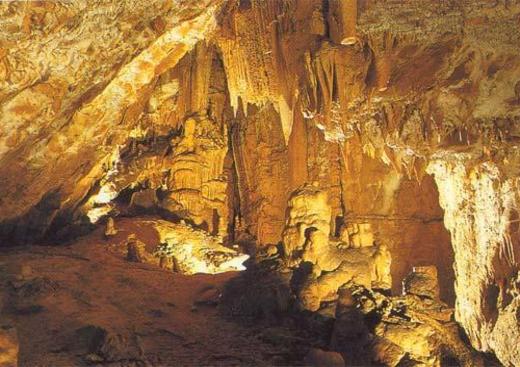 Grottes des Moidons à Molain