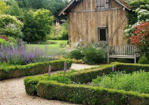 Jardins du Pays d'Auge et ses Maisons à Pans de Bo