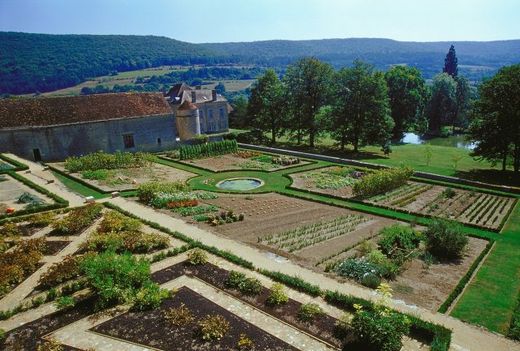 Jardins et parc du château de Barbirey