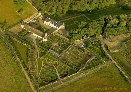 Les Jardins Remarquables du Château de la Chatonnière